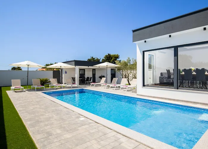 L&l By Interhome