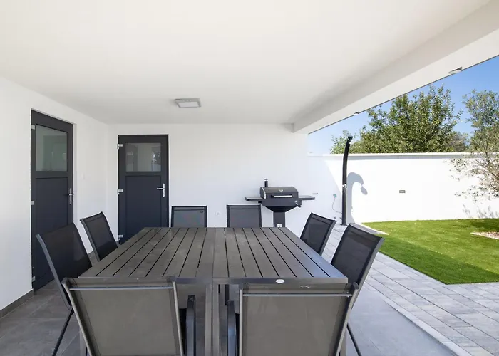 L&l By Interhome Medulin