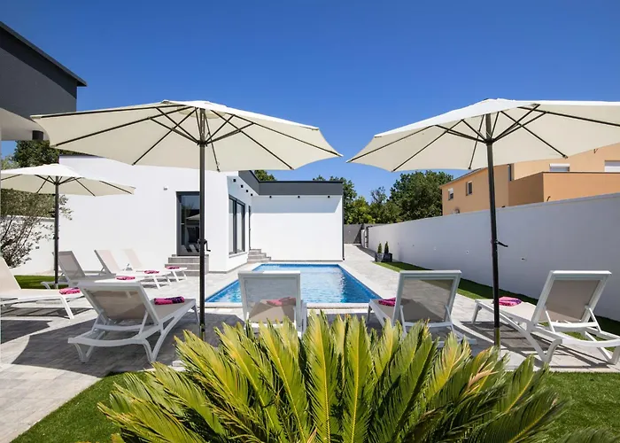 Vakantiehuis L&l By Interhome